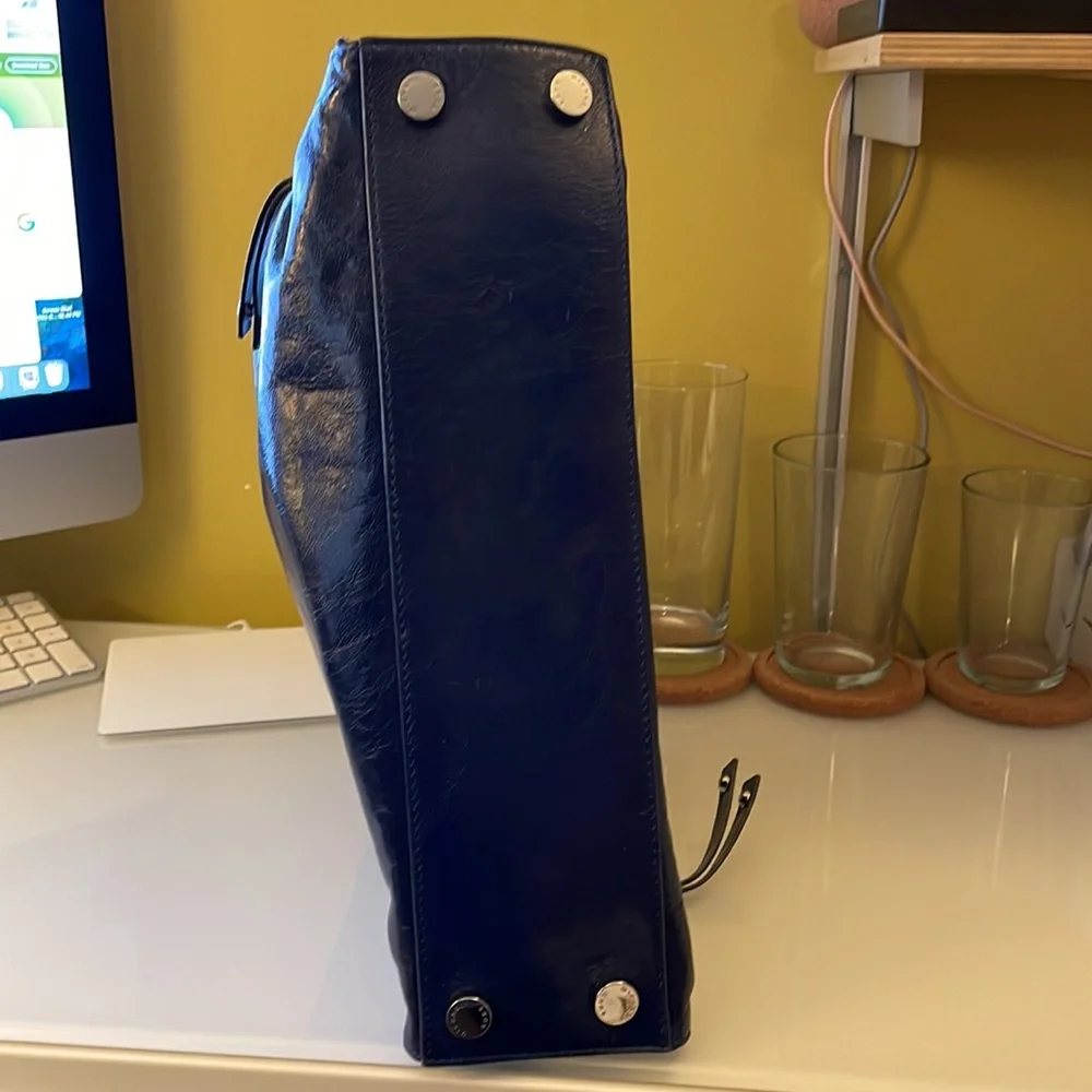 Michael Kors Devon bag in Blue - Picture 3 of 5